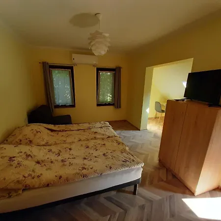 דירה Gyopar Gyoengye Apartmanhaz Orosháza