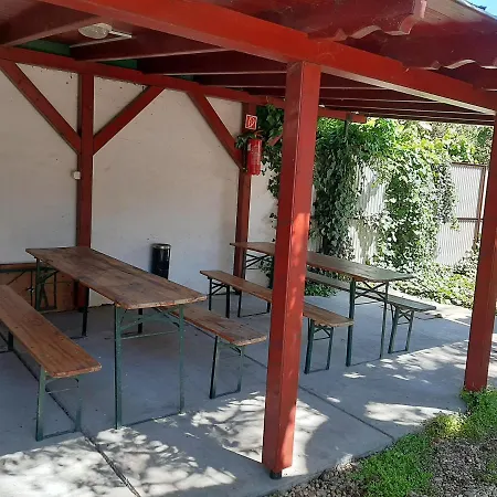 Gyopar Gyoengye Apartmanhaz *