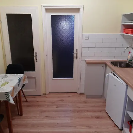 Gyopar Gyoengye Apartmanhaz *